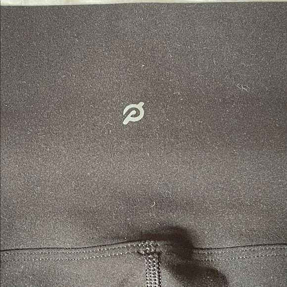 Peloton Black High-Waist Leggings Women’s Large Logo Print 7/8 Length - Picture 2 of 5